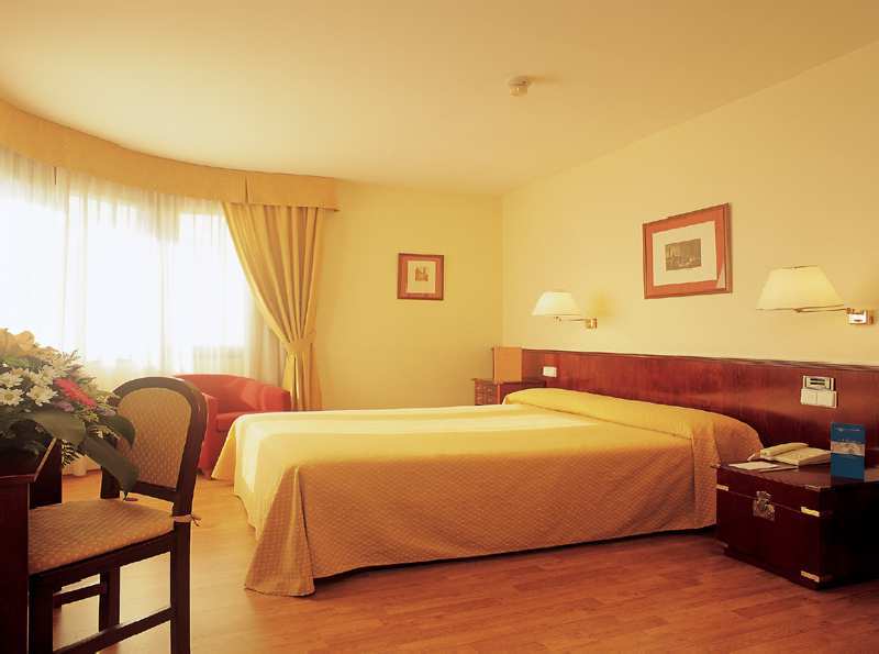 Hesperia Zaragoza Centro Hotell Rom bilde